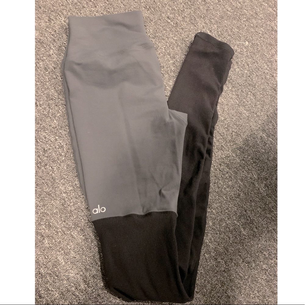 Alo Leggings